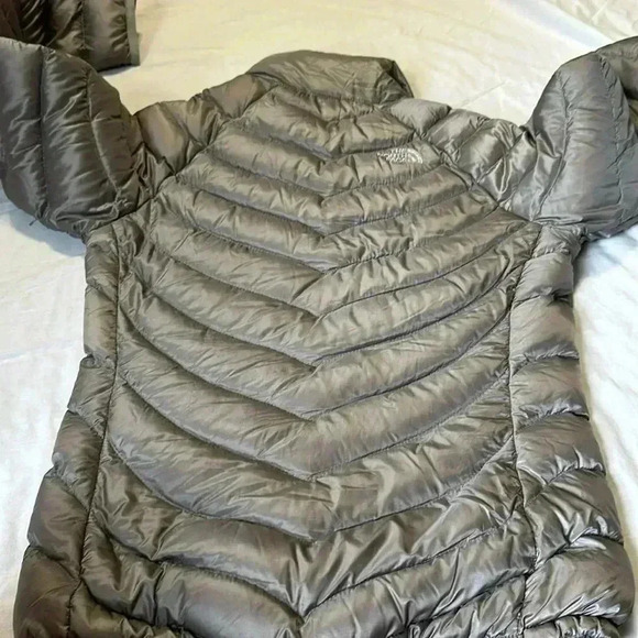 NORTH FACE Women’s Thunder Jacket XS Metallic silver 800 fill down Zip up - Picture 7 of 7